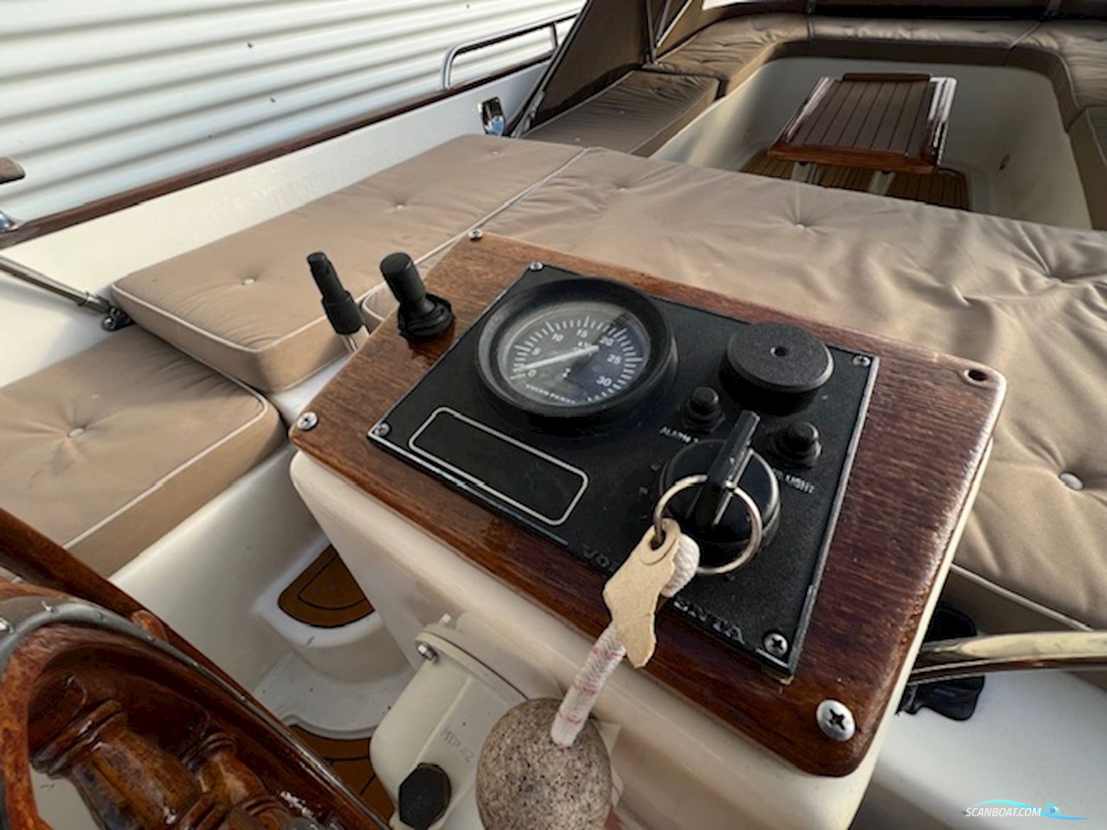 Jan Van Gent 820 Open