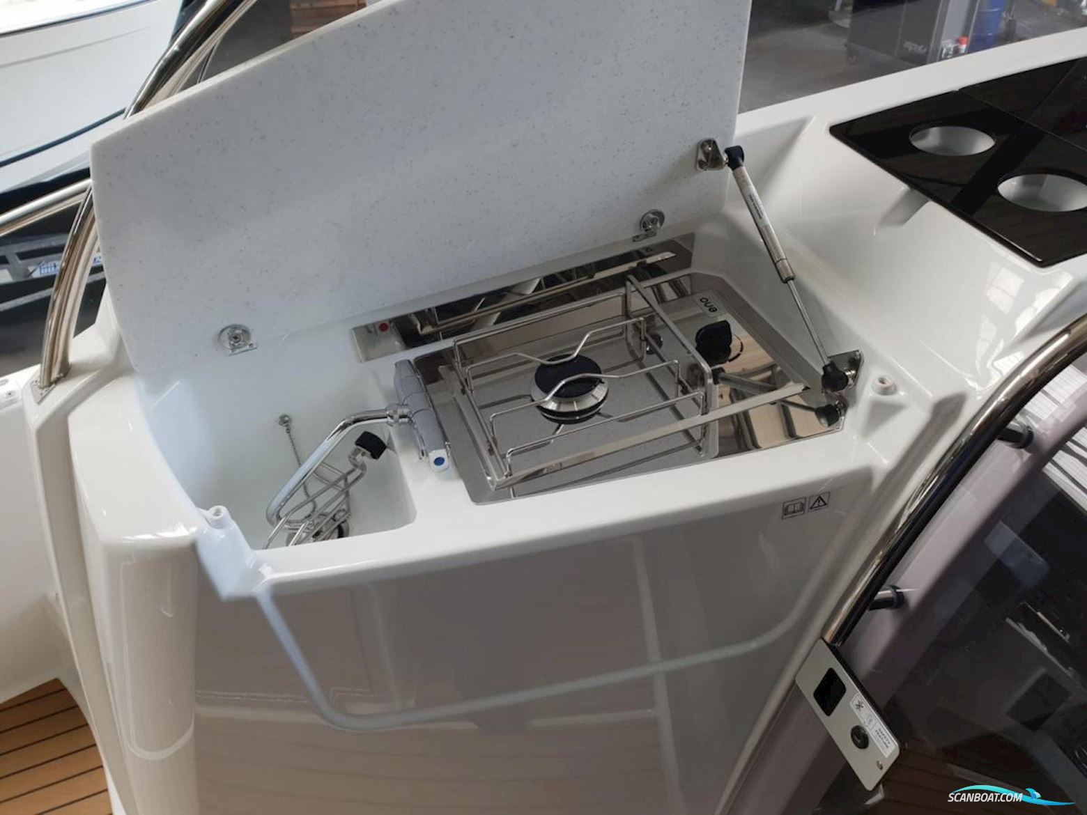 Jeanneau  Cap Camarat 9.0 WA