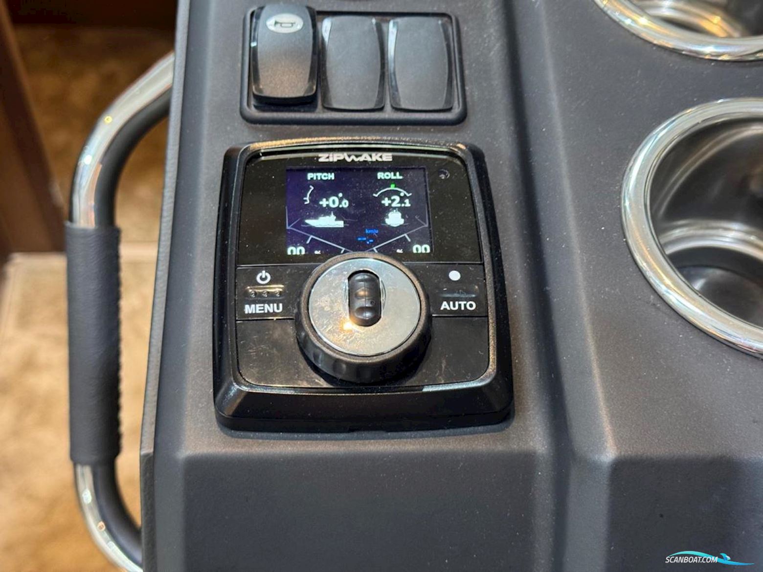 Jeanneau  NC37 met slechts 87 uur!