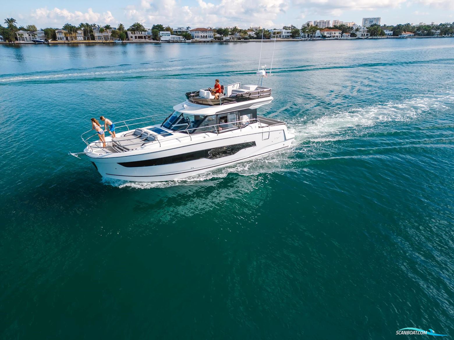 Jeanneau 1295 Merry Fisher Fly