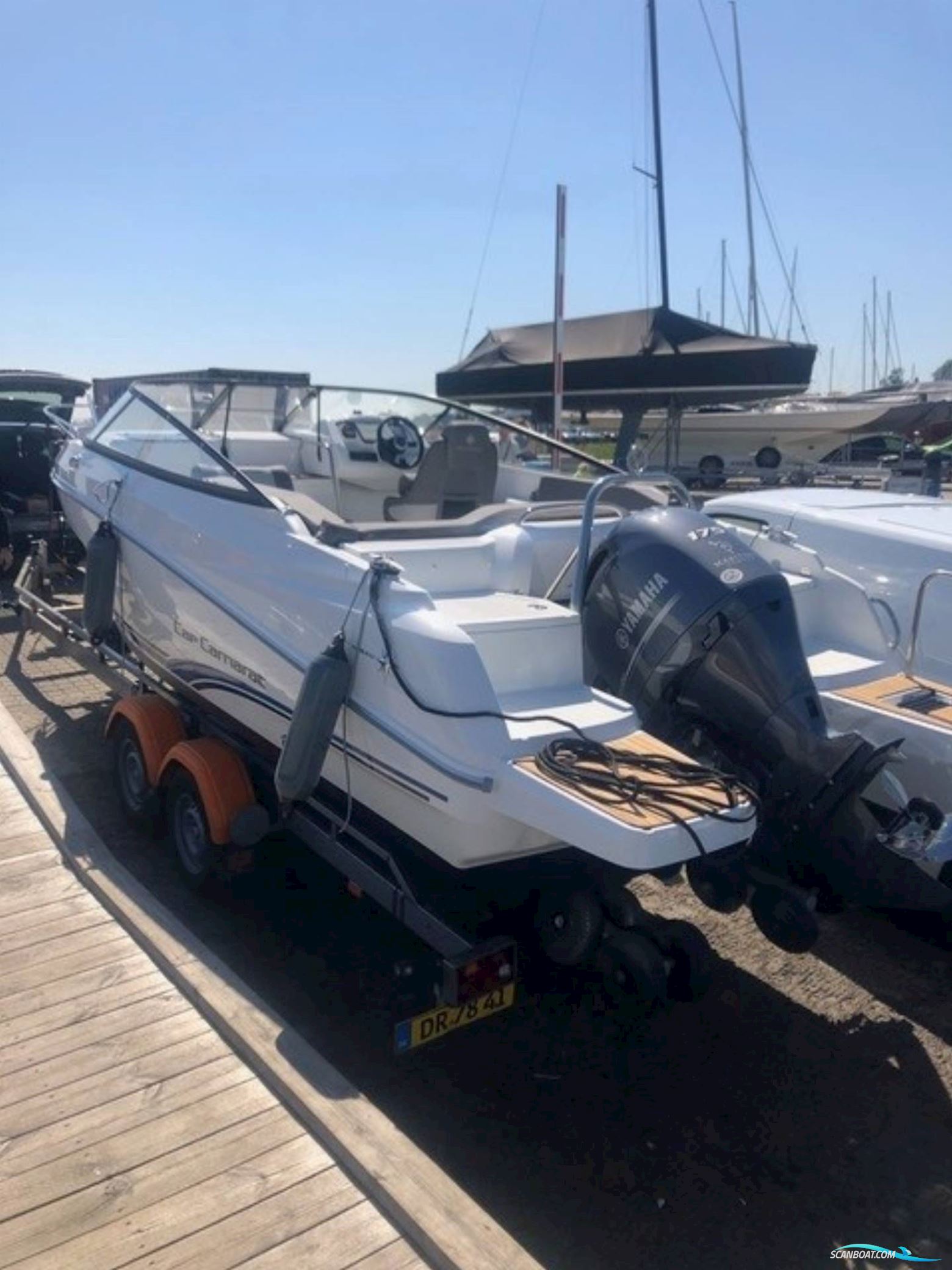 Jeanneau 6.5 DC - 175 HK Yamaha/Udstyr