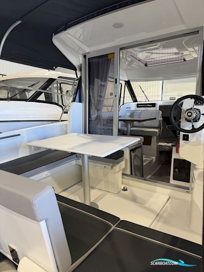 Jeanneau 695 Cruiser Serie2 Motorbåd 2023, med Yamaha F150Lca motor, Danmark