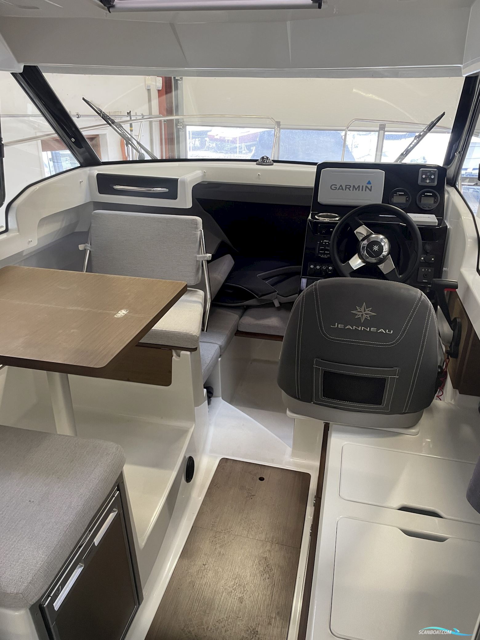 Jeanneau 695 Merry Fisher Serie2