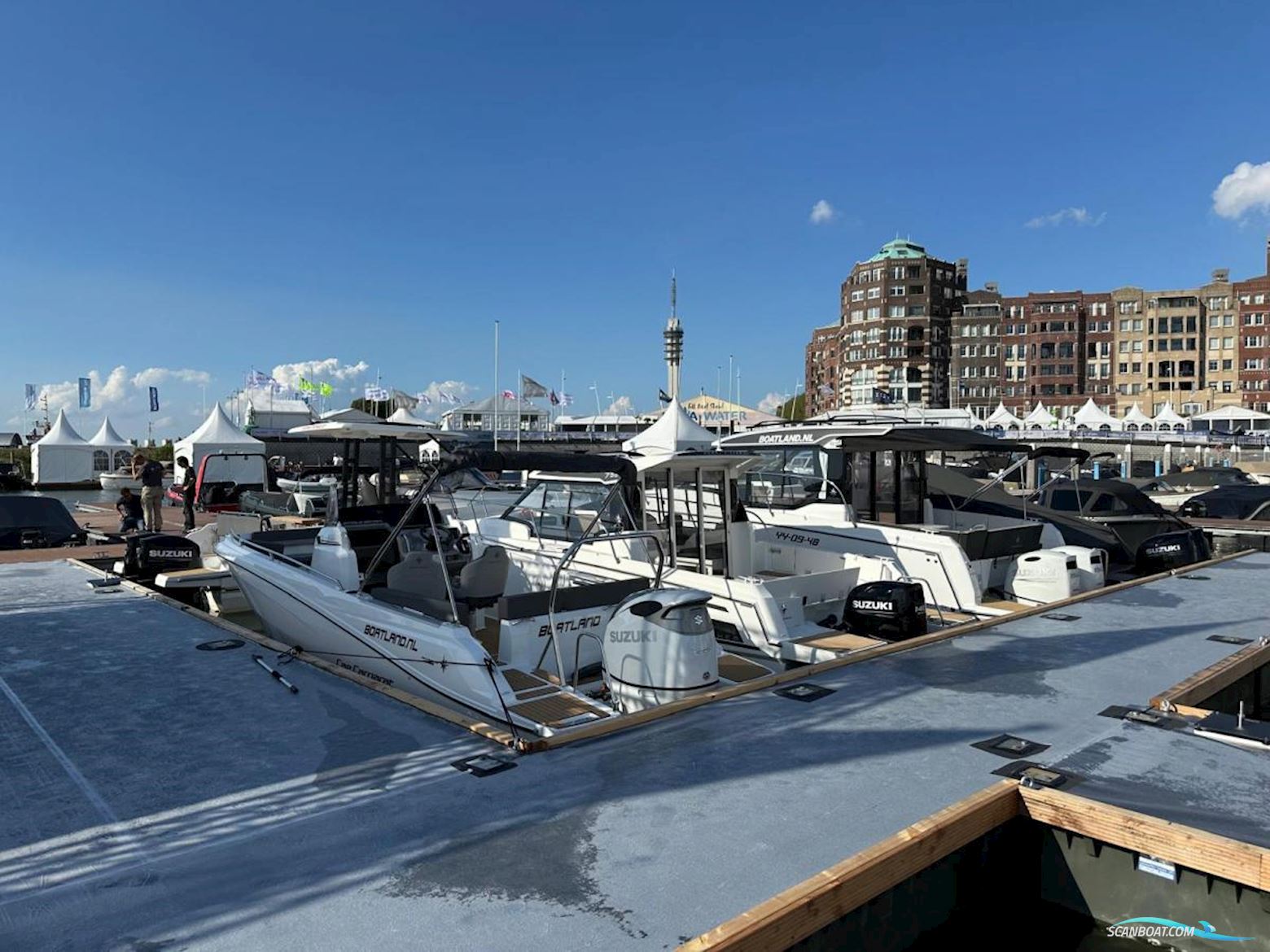 Jeanneau 7.5 Center Console