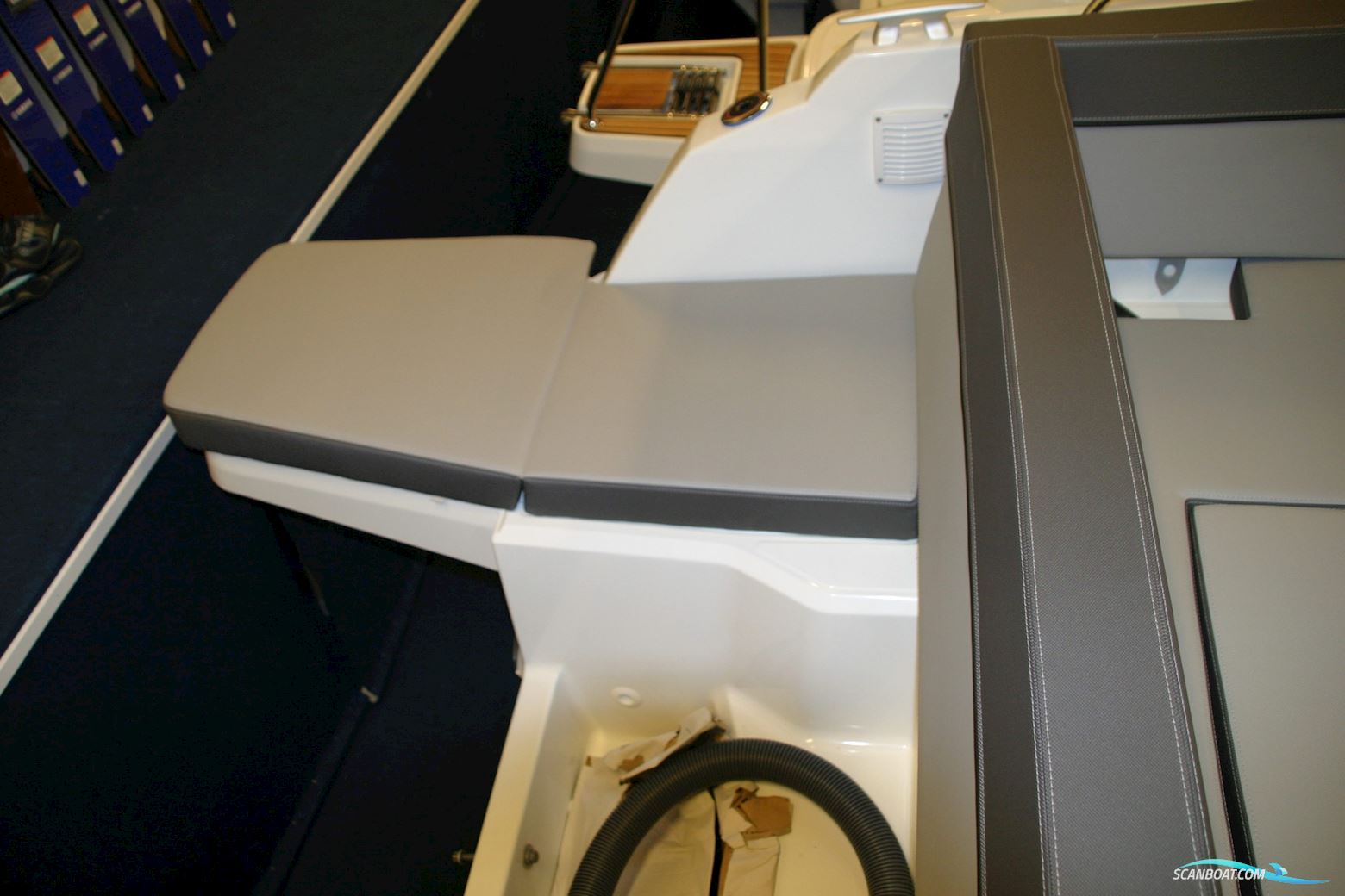 Jeanneau 7.5 DC Cap Camarat S2