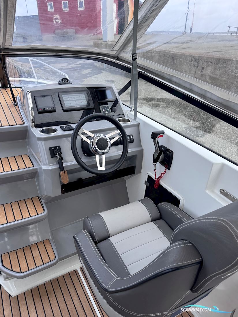 Jeanneau 7.5 DC CAP CAMARAT SERIE 2 – 2021