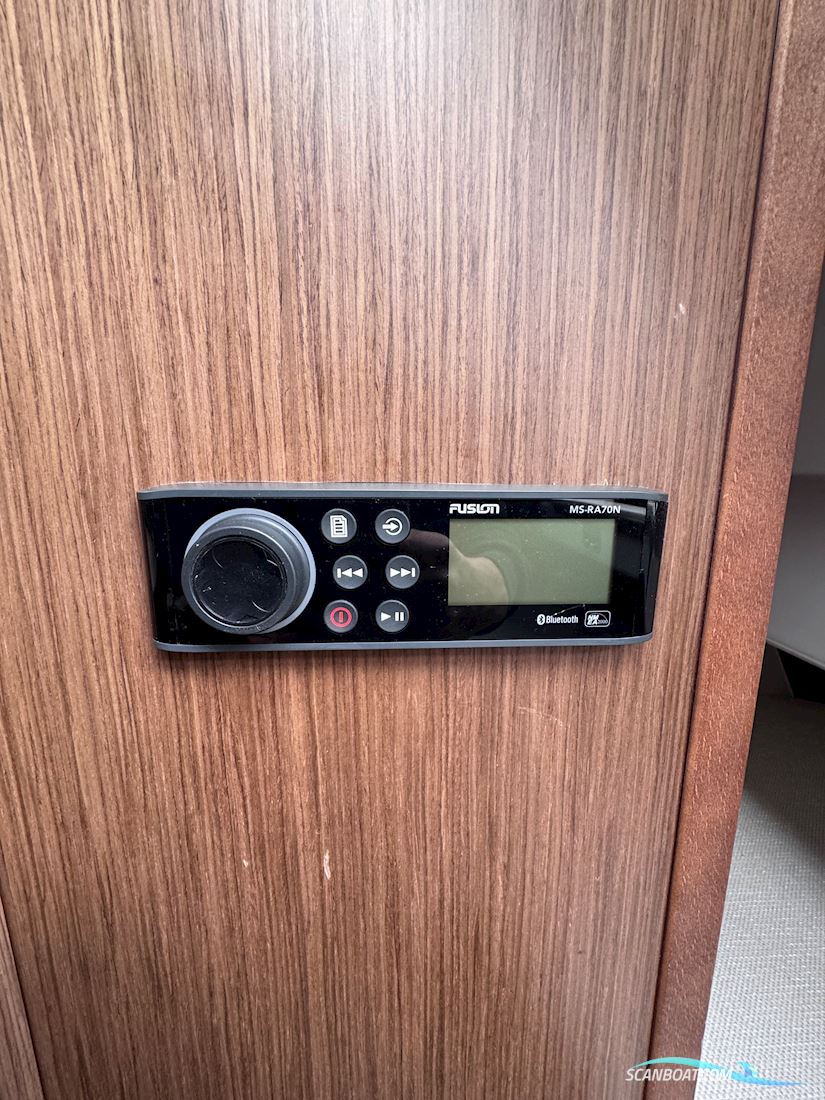 Jeanneau 7.5 DC CAP CAMARAT SERIE 2 – 2021