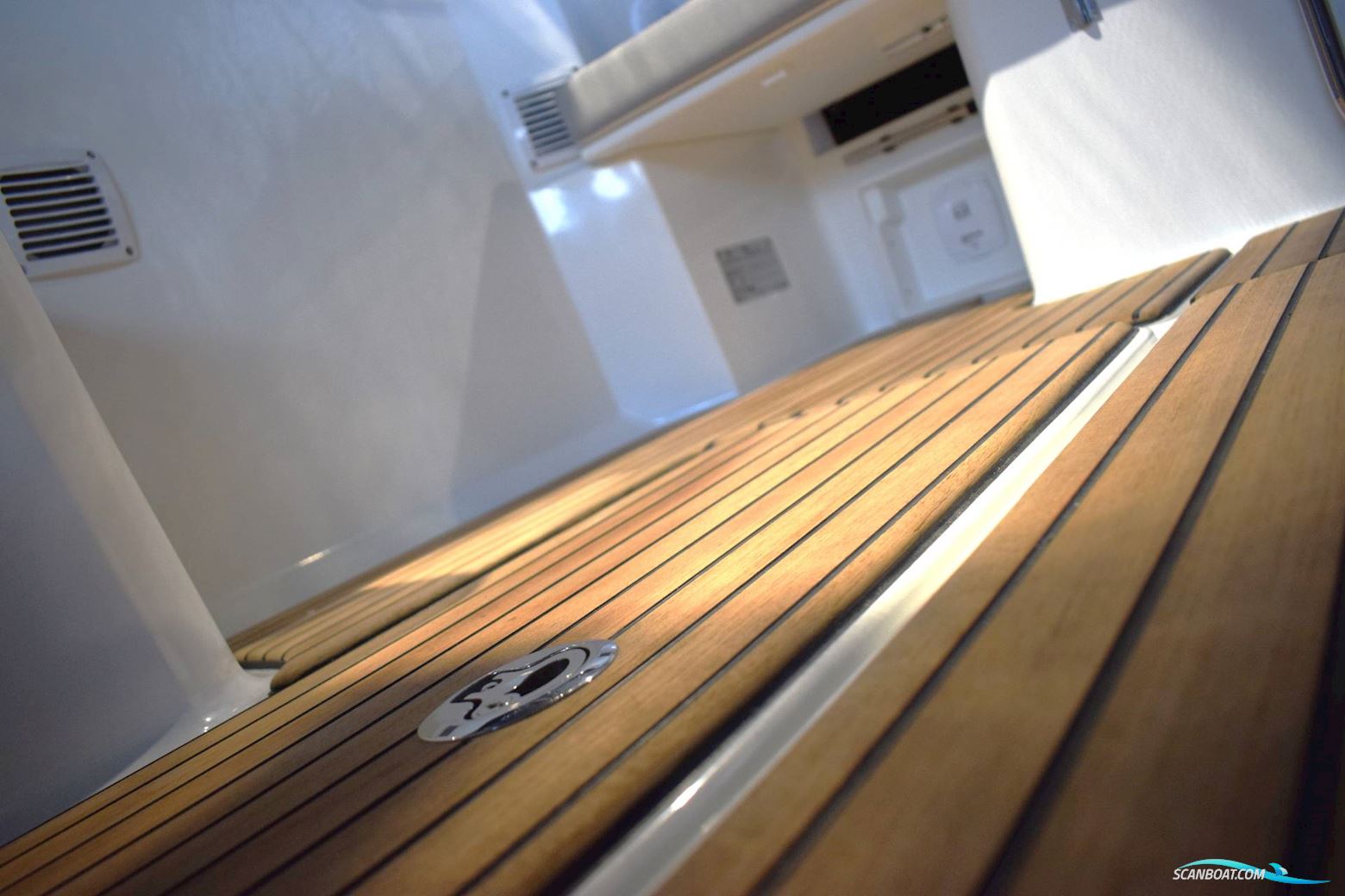 Jeanneau 795 Serie 2 - 225 HK Yamaha/Udstyr