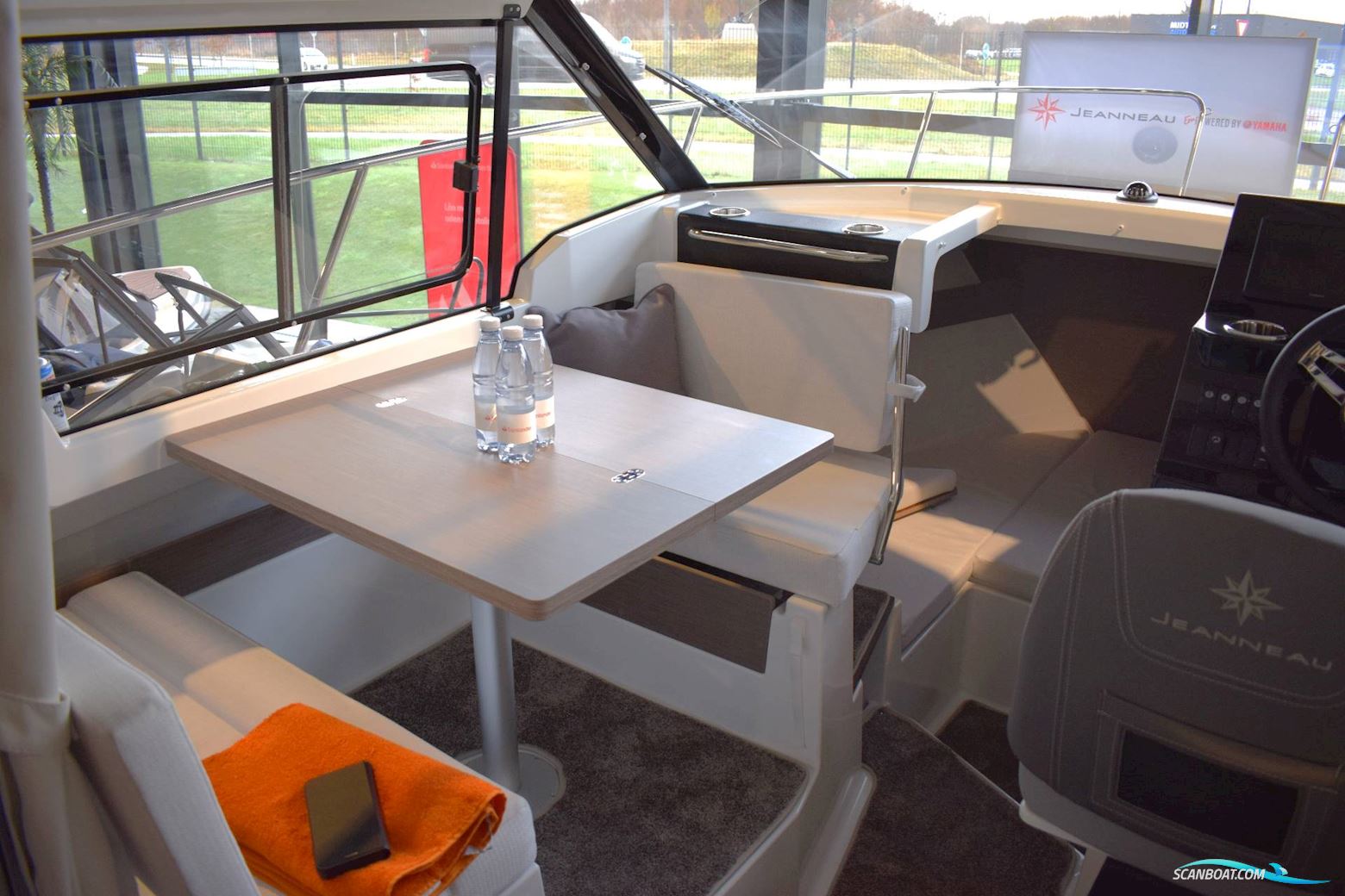 Jeanneau 795 Serie 2 - 225 HK Yamaha/Udstyr