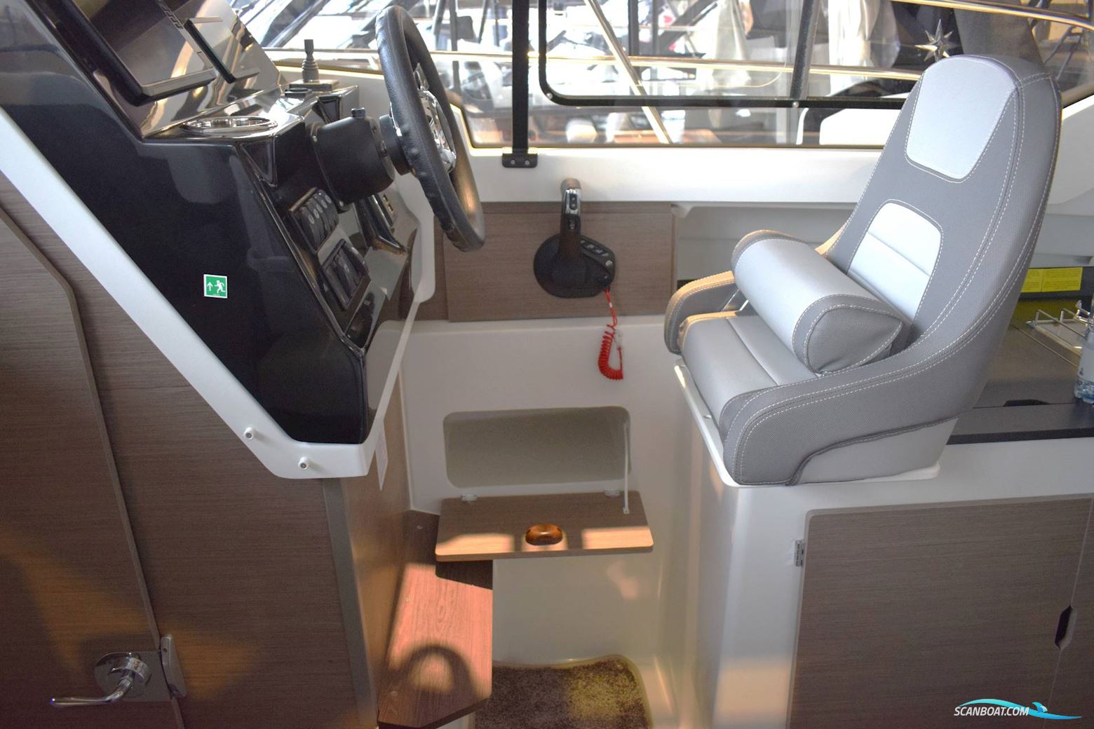 Jeanneau 795 Serie 2 - 225 HK Yamaha/Udstyr