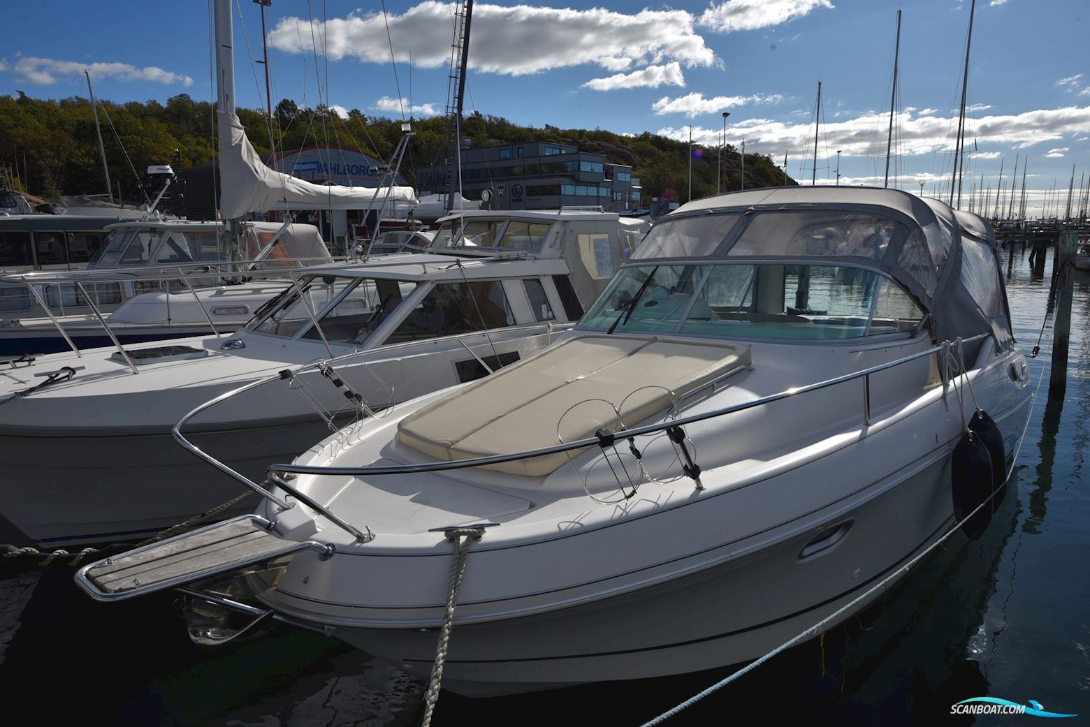 Jeanneau 805 Leader
