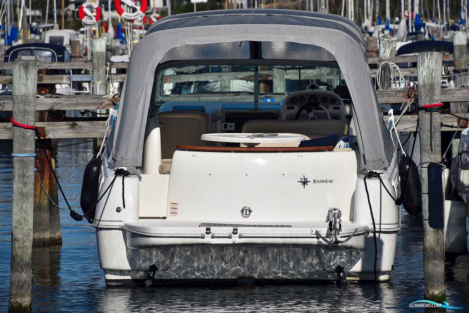 Jeanneau 805 Leader