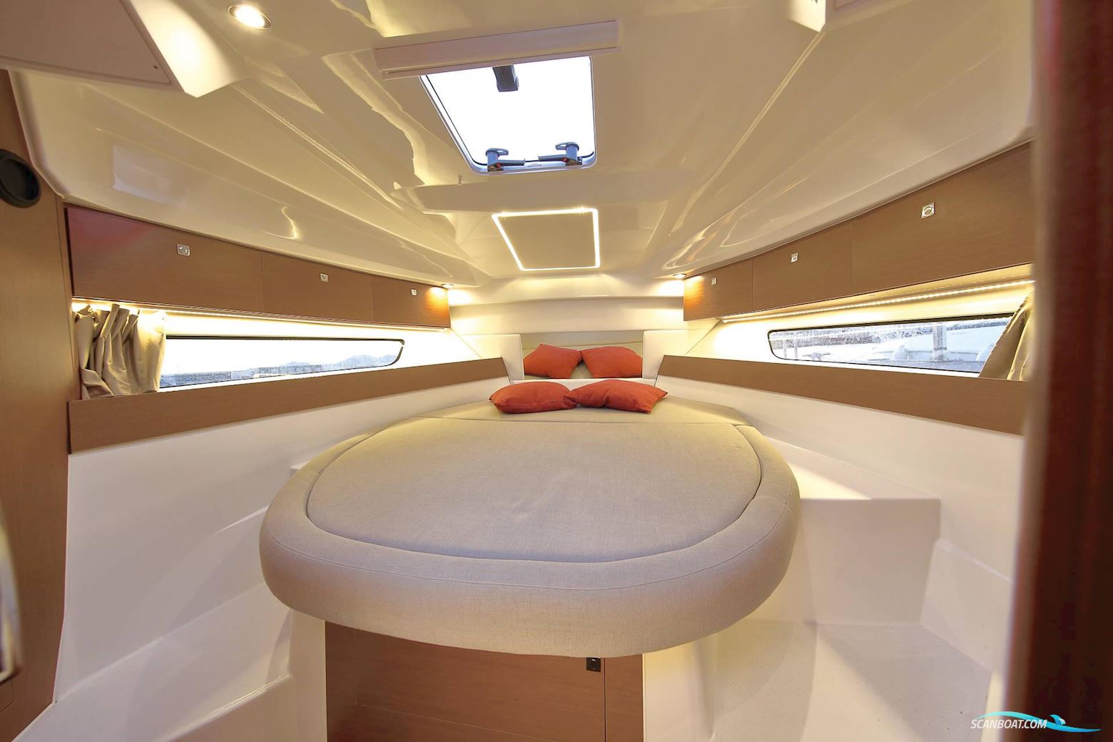 Jeanneau 895 Merry Fisher Cruiser