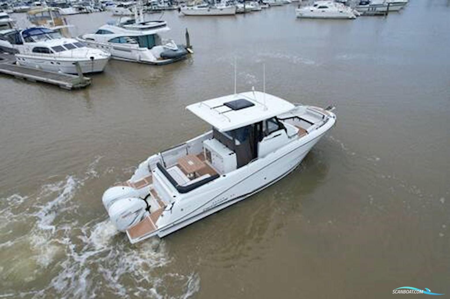 Jeanneau Cap Camarat 10.5 CC