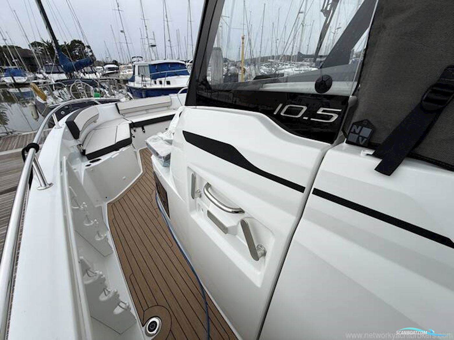 Jeanneau Cap Camarat 10.5 CC