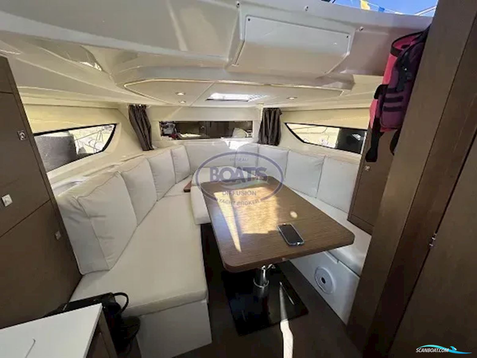 Jeanneau Cap Camarat 10.5