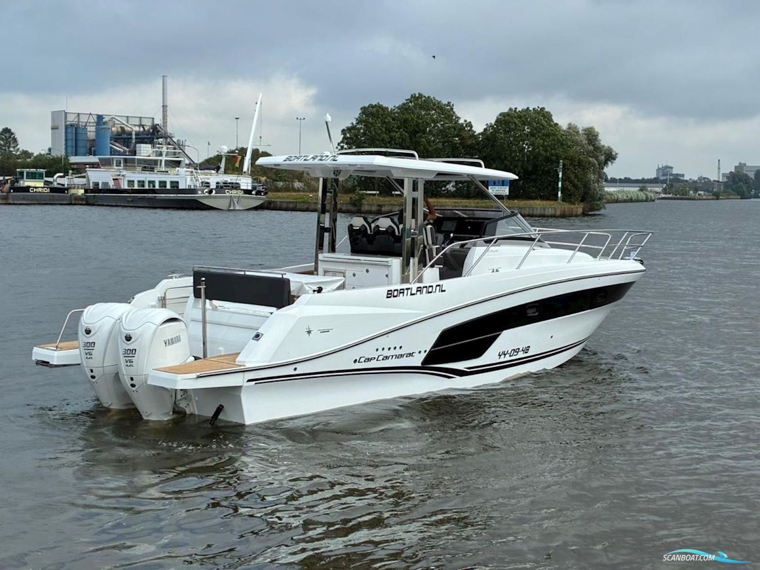 Jeanneau Cap Camarat 10.5 WA S2 op Voorraad. Dit Schip is Aanwezig op de Yamaha Stand Van Hiswa te Water 2026.