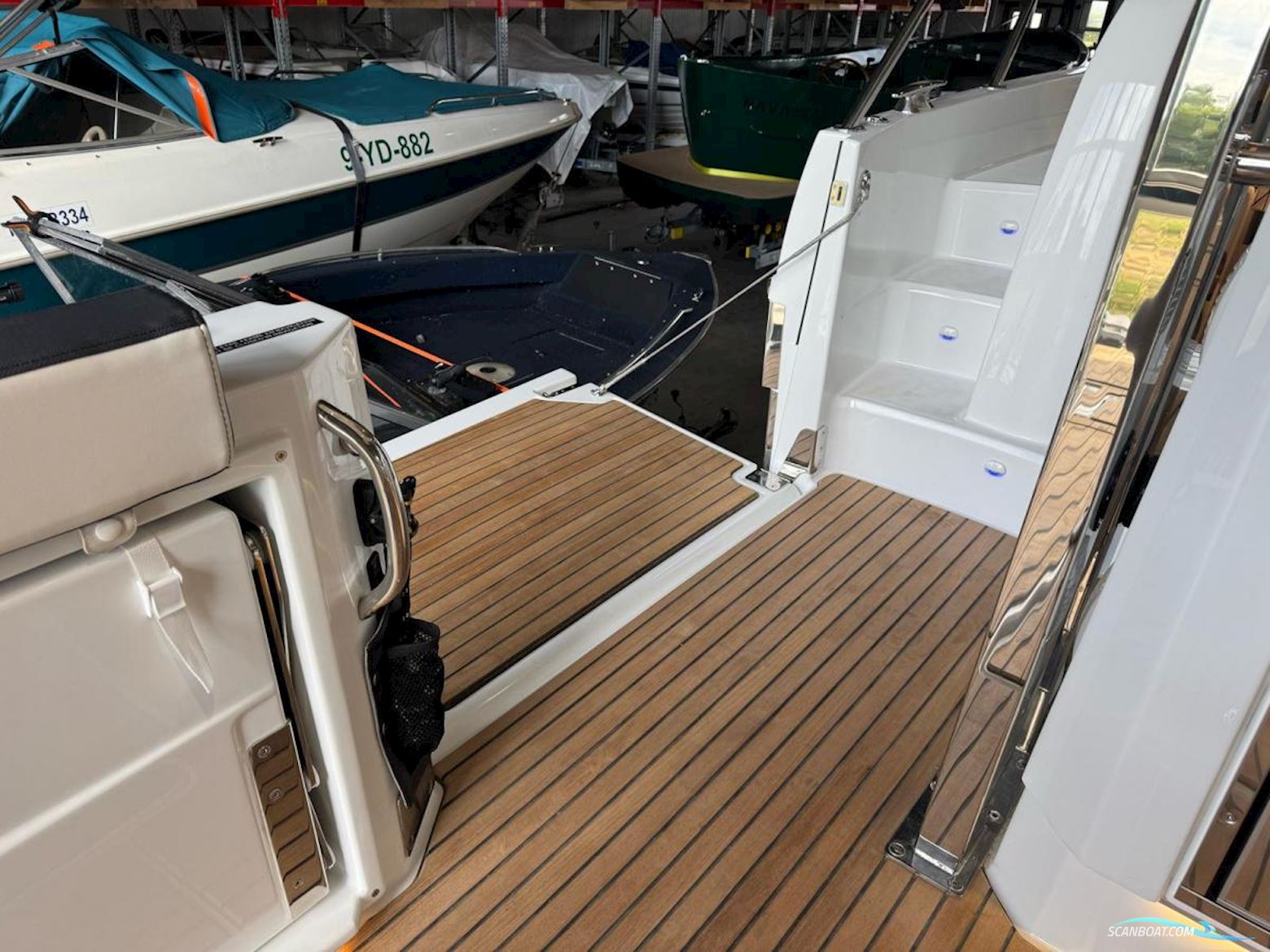 Jeanneau Cap Camarat 10.5 WA S2 op Voorraad. Dit Schip is Aanwezig op de Yamaha Stand Van Hiswa te Water 2026.