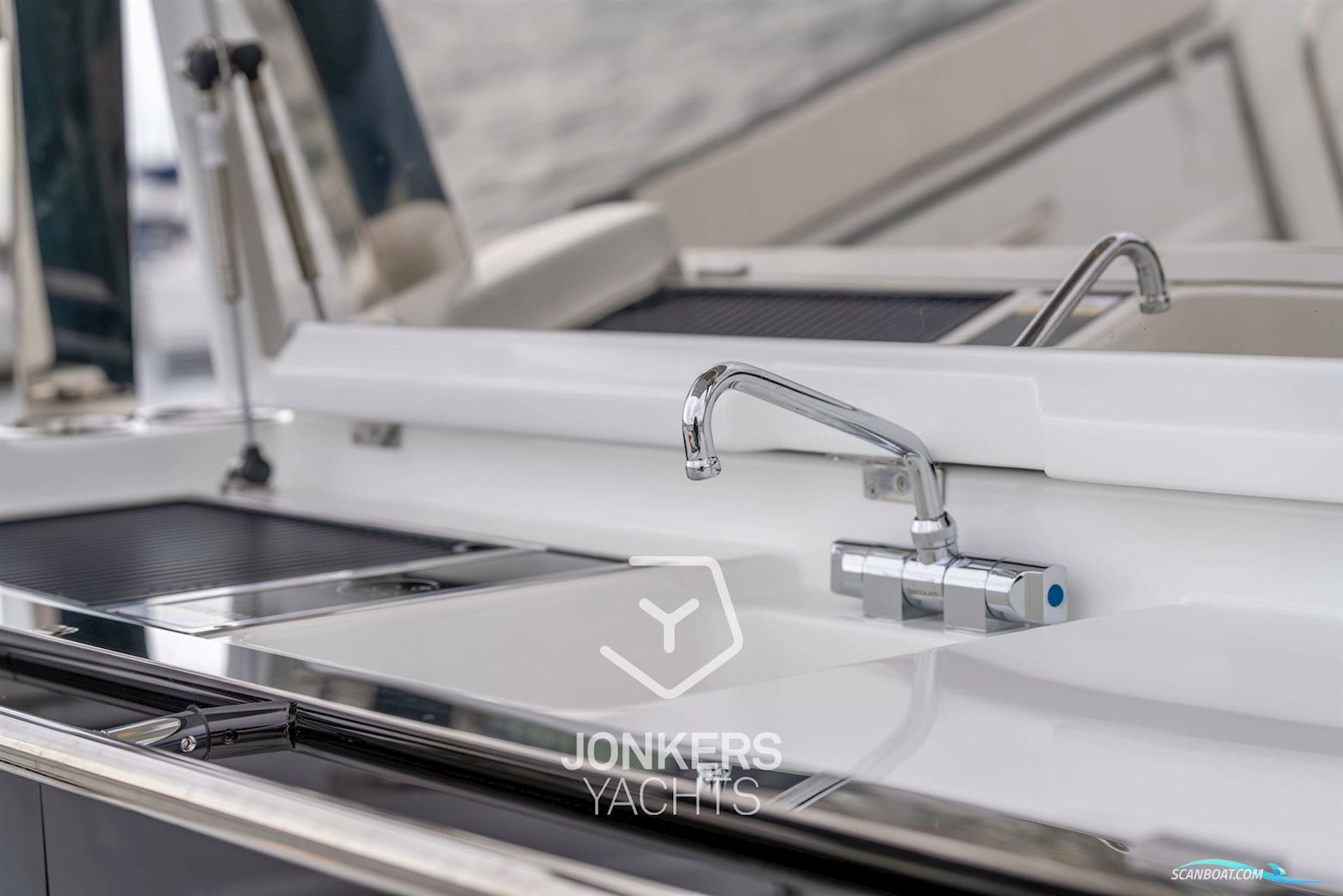 Jeanneau Cap Camarat 10.5 WA S2