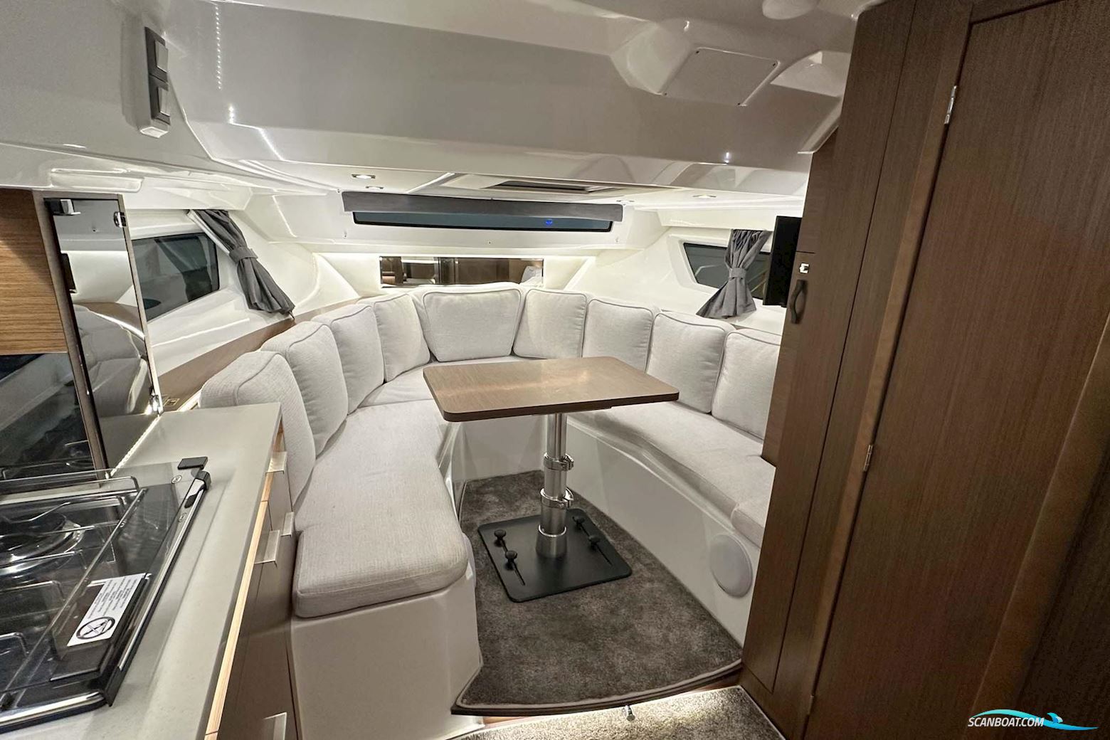 Jeanneau Cap Camarat 10.5 WA Serie 2