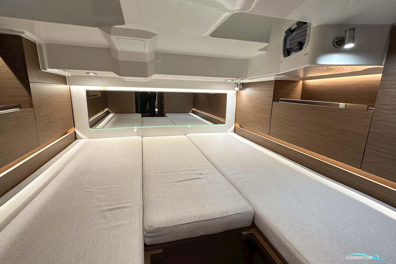 Jeanneau Cap Camarat 10.5 WA Serie 2