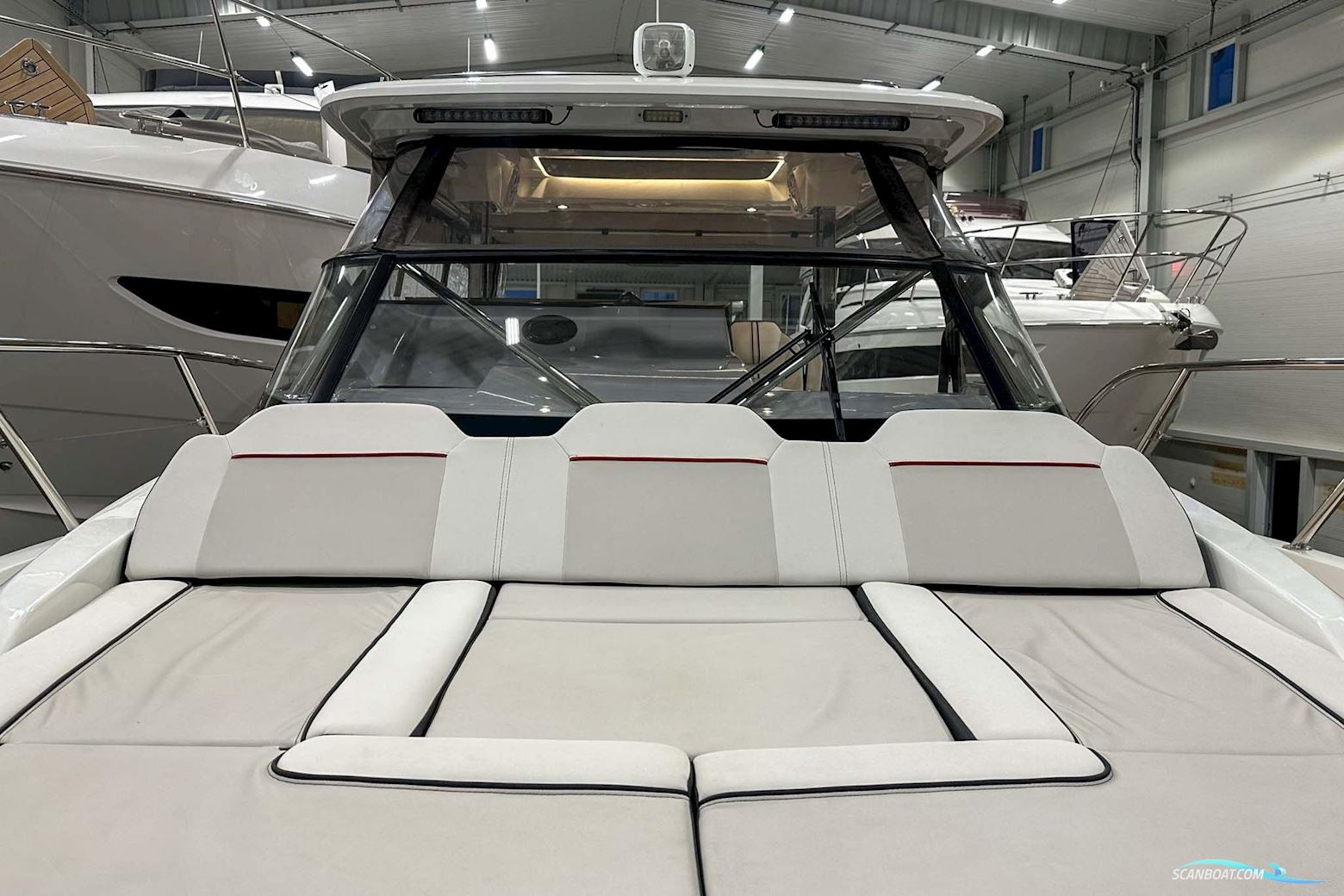 Jeanneau Cap Camarat 10.5 WA Serie 2