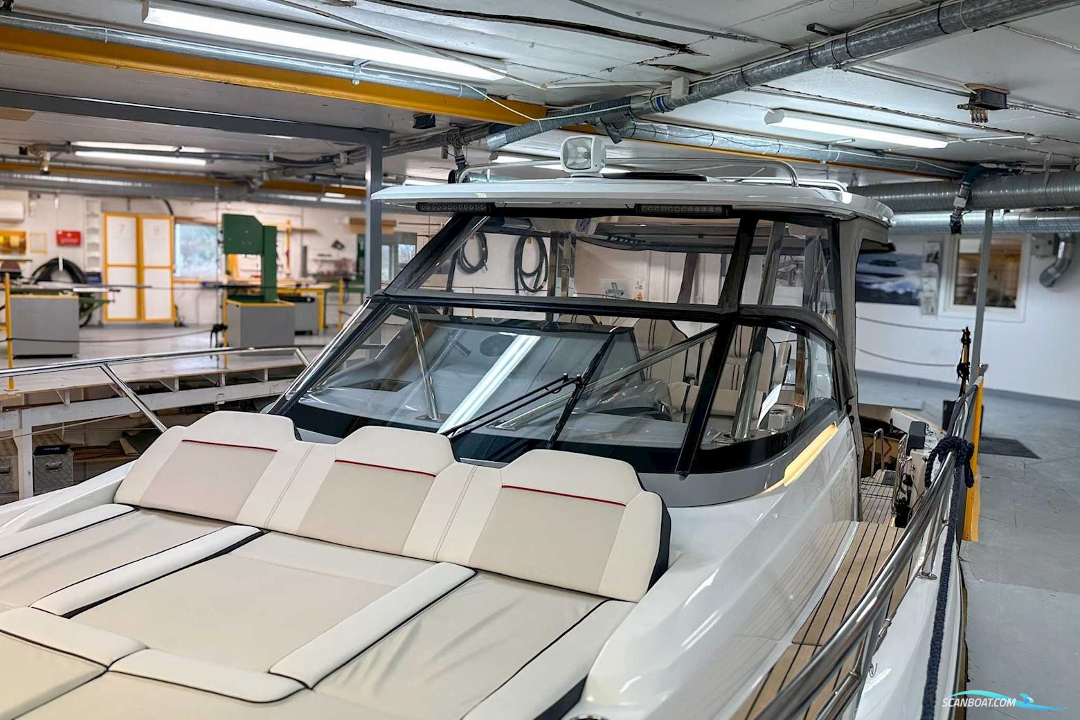 Jeanneau Cap Camarat 10.5 WA Serie 2