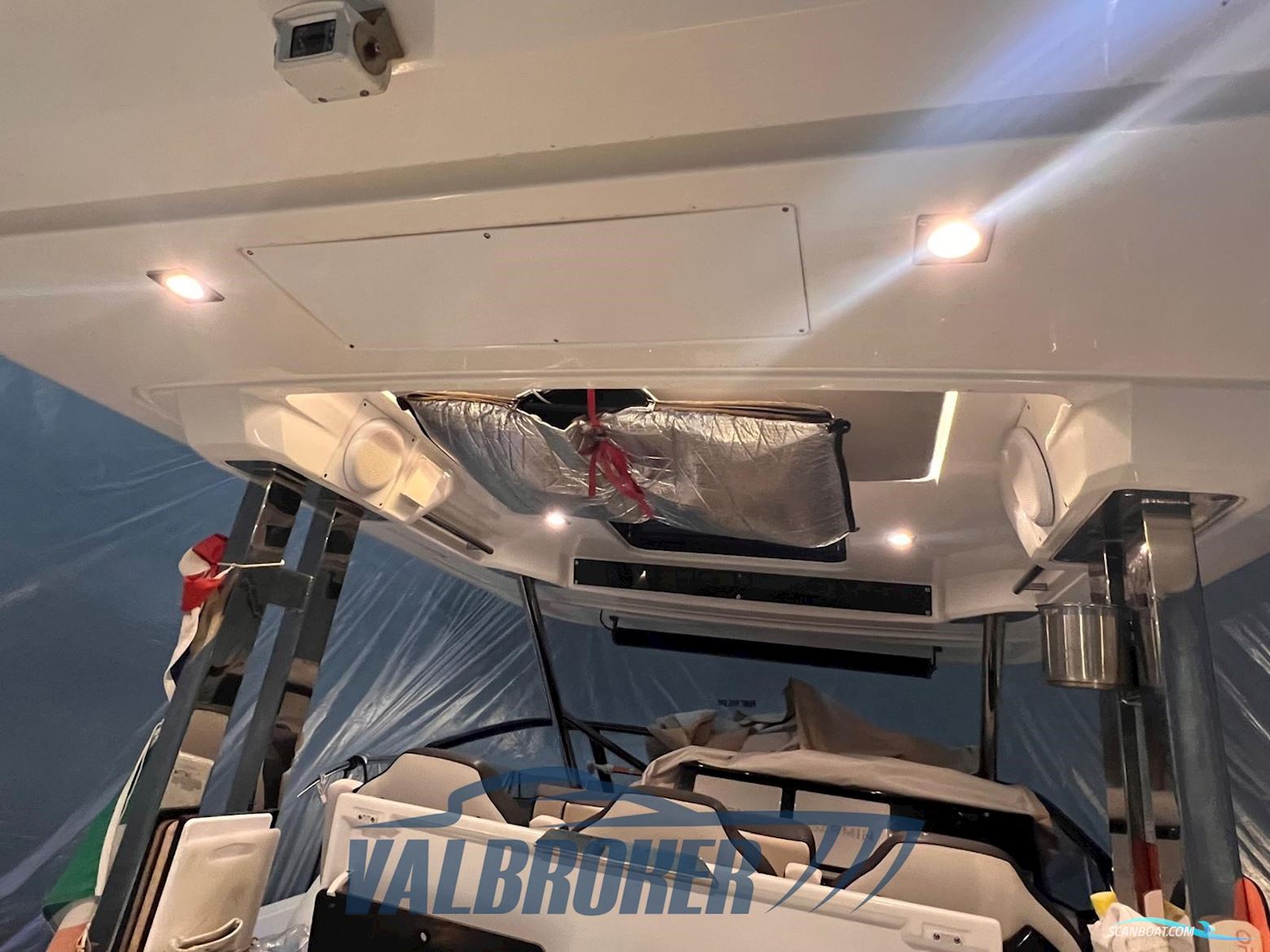 Jeanneau Cap Camarat 10.5 WA serie 2