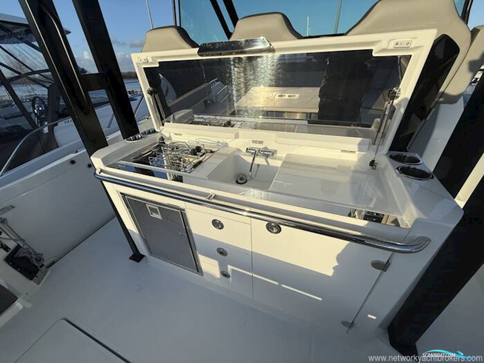 Jeanneau Cap Camarat 10.5WA S2