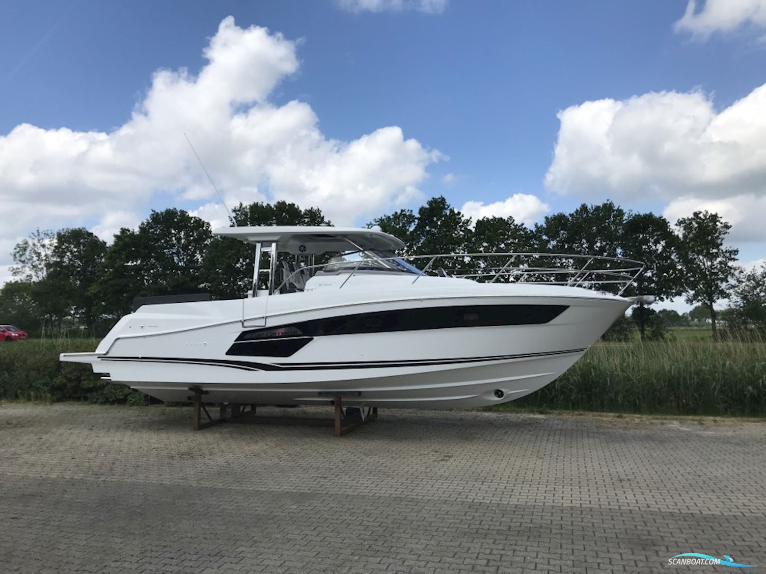 Jeanneau Cap Camarat 12.5 WA Motorbåd 2024, med 3x Suzuki motor, Holland