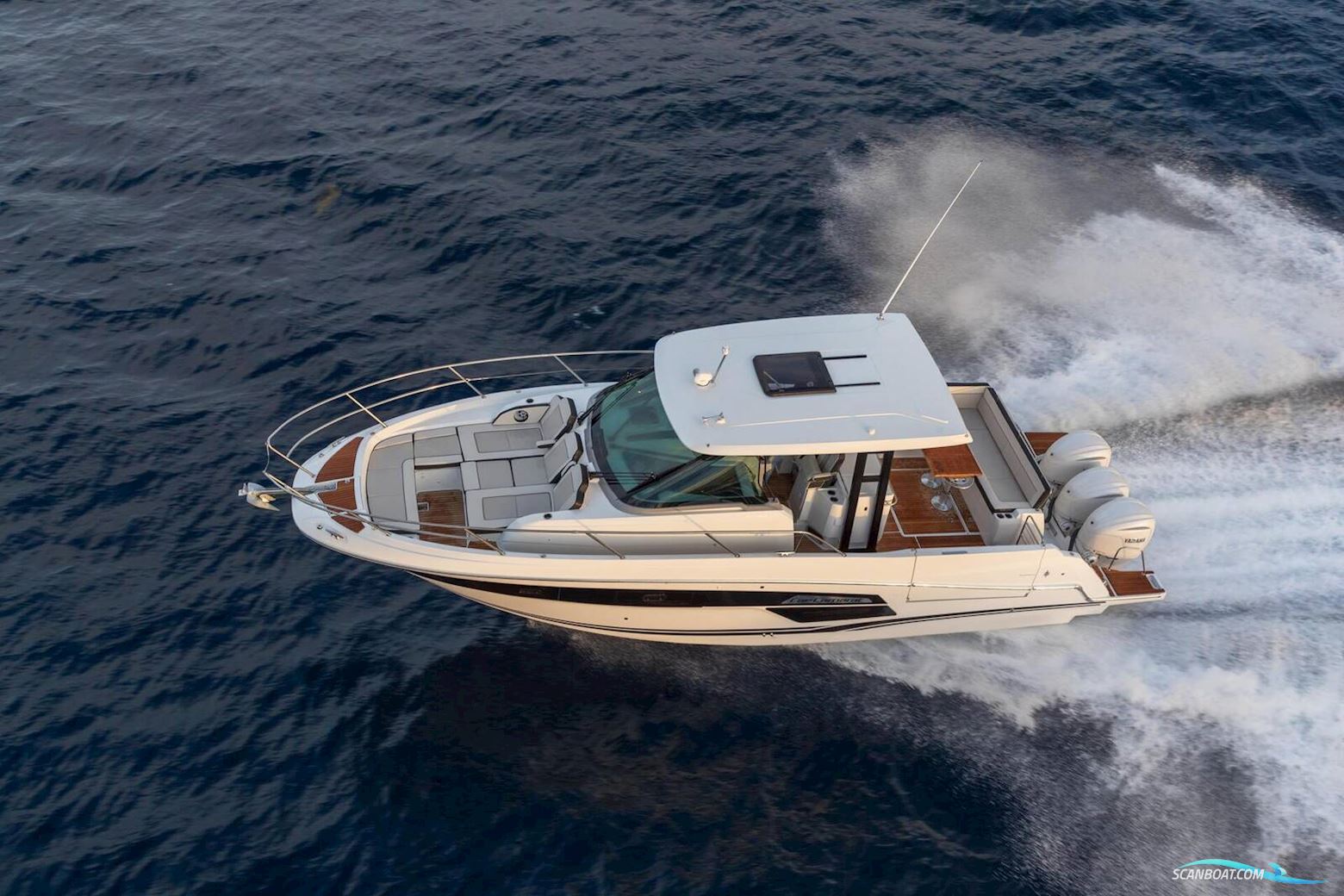 Jeanneau Cap Camarat 12.5 WA Motorbåd 2026, med Yamaha 300NSB U SBW motor, England