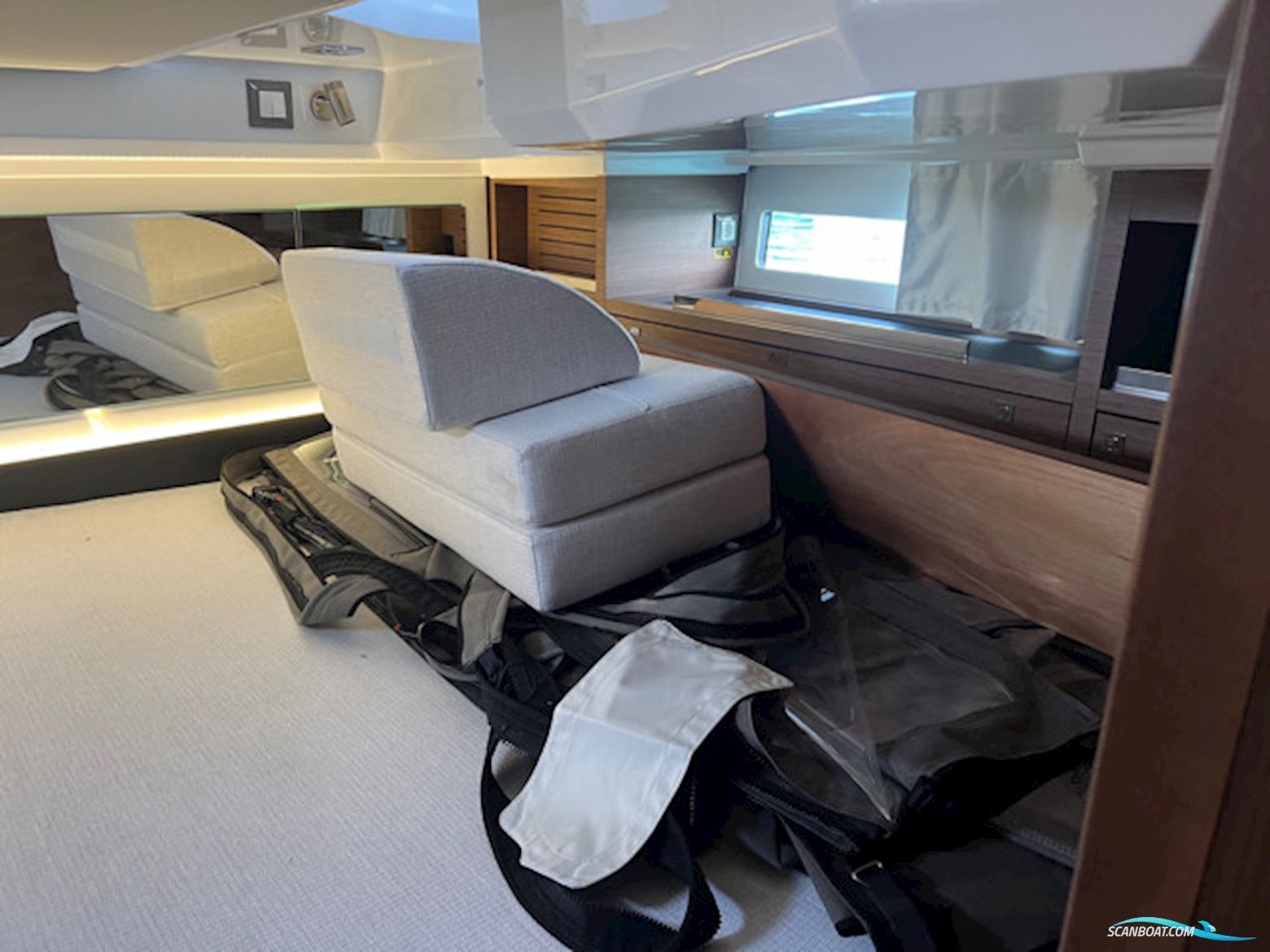 Jeanneau Cap Camarat 12.5WA-NEW VERSION