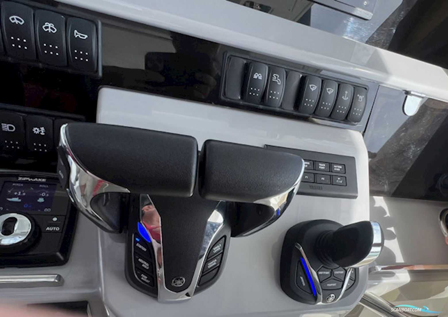 Jeanneau Cap Camarat 12.5WA-New Version