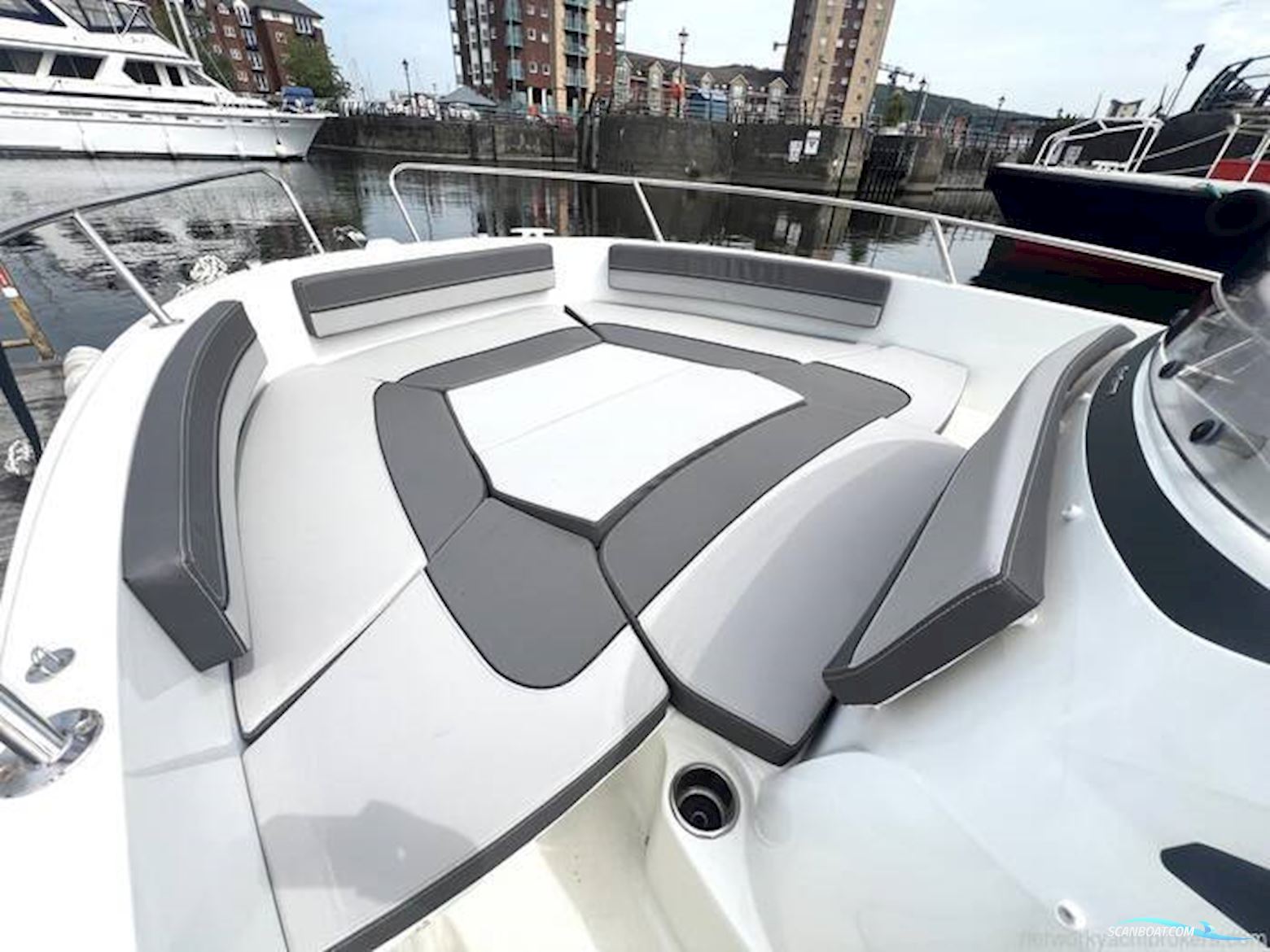 Jeanneau Cap Camarat 6.5 CC S3