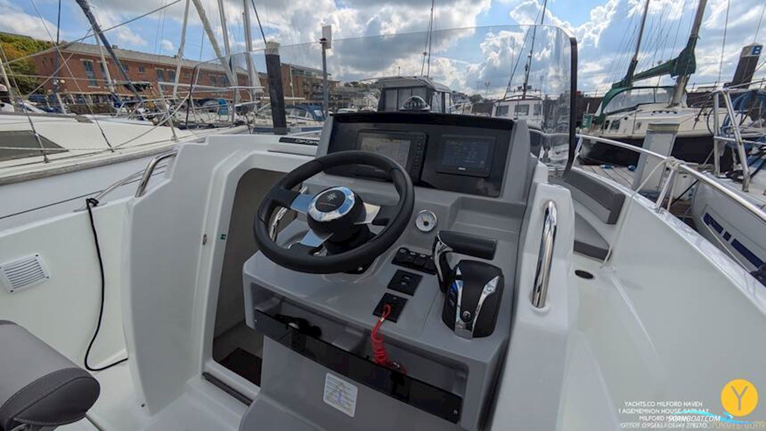 Jeanneau Cap Camarat 6.5 CC Serie 3
