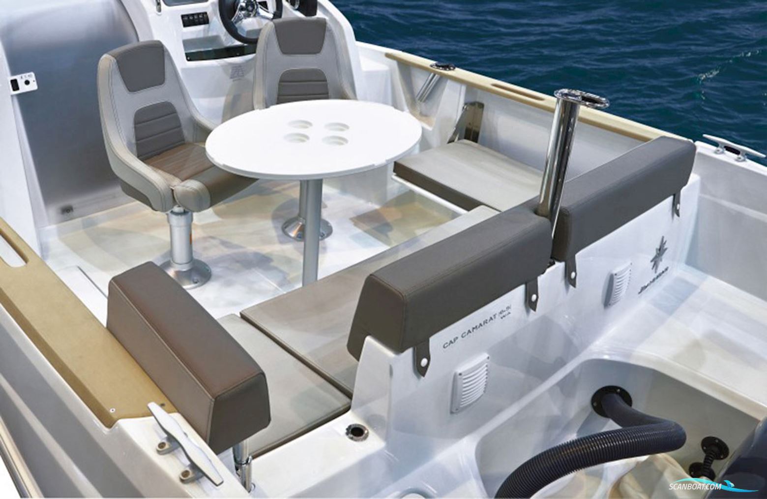 Jeanneau Cap Camarat 6.5 WA