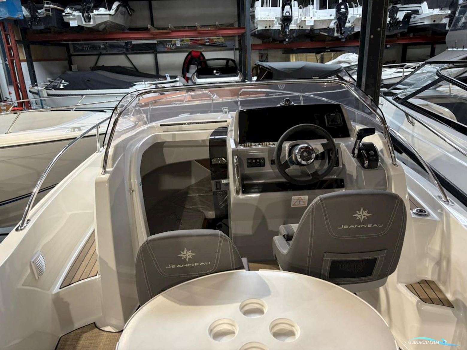 Jeanneau Cap Camarat 6.5 Walk around