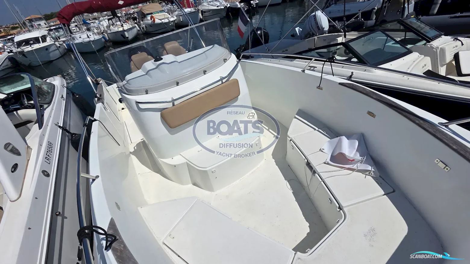 Jeanneau CAP CAMARAT 7.5 CC