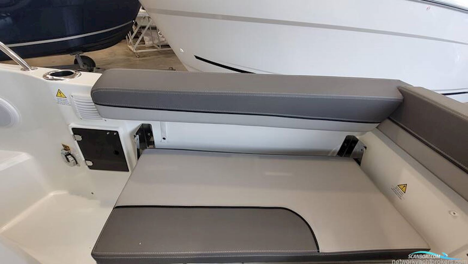 Jeanneau Cap Camarat 7.5 WA s3
