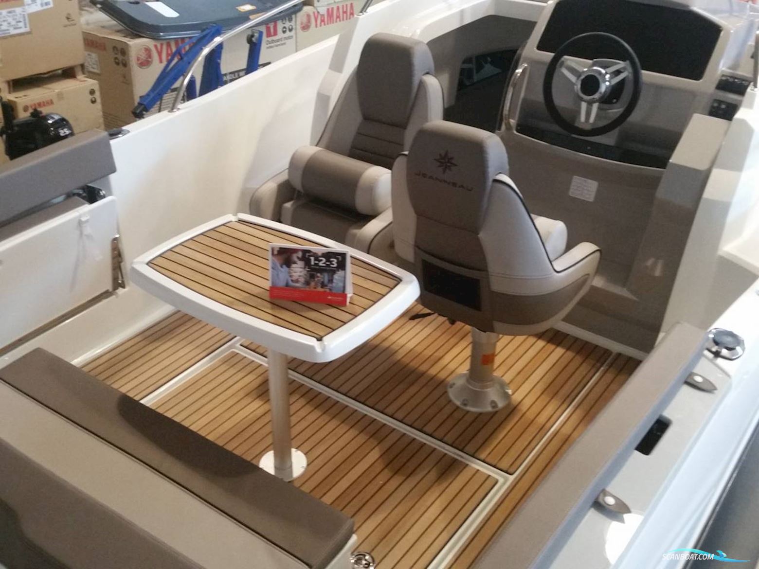 Jeanneau Cap Camarat 7.5 WA