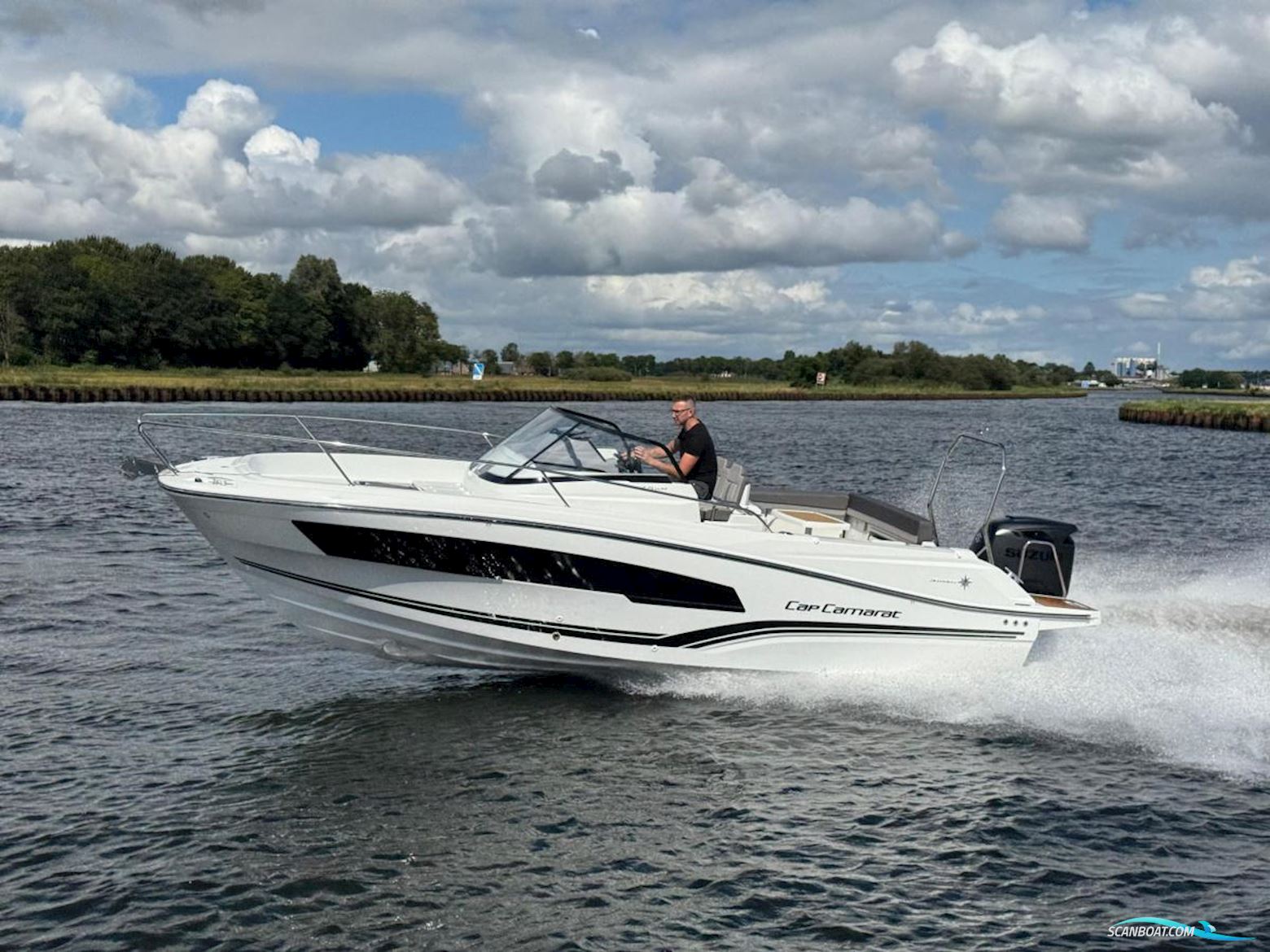 Jeanneau Cap Camarat 7.5 WA Serie 3 Motorbåd 2026, med Suzuki motor, Holland