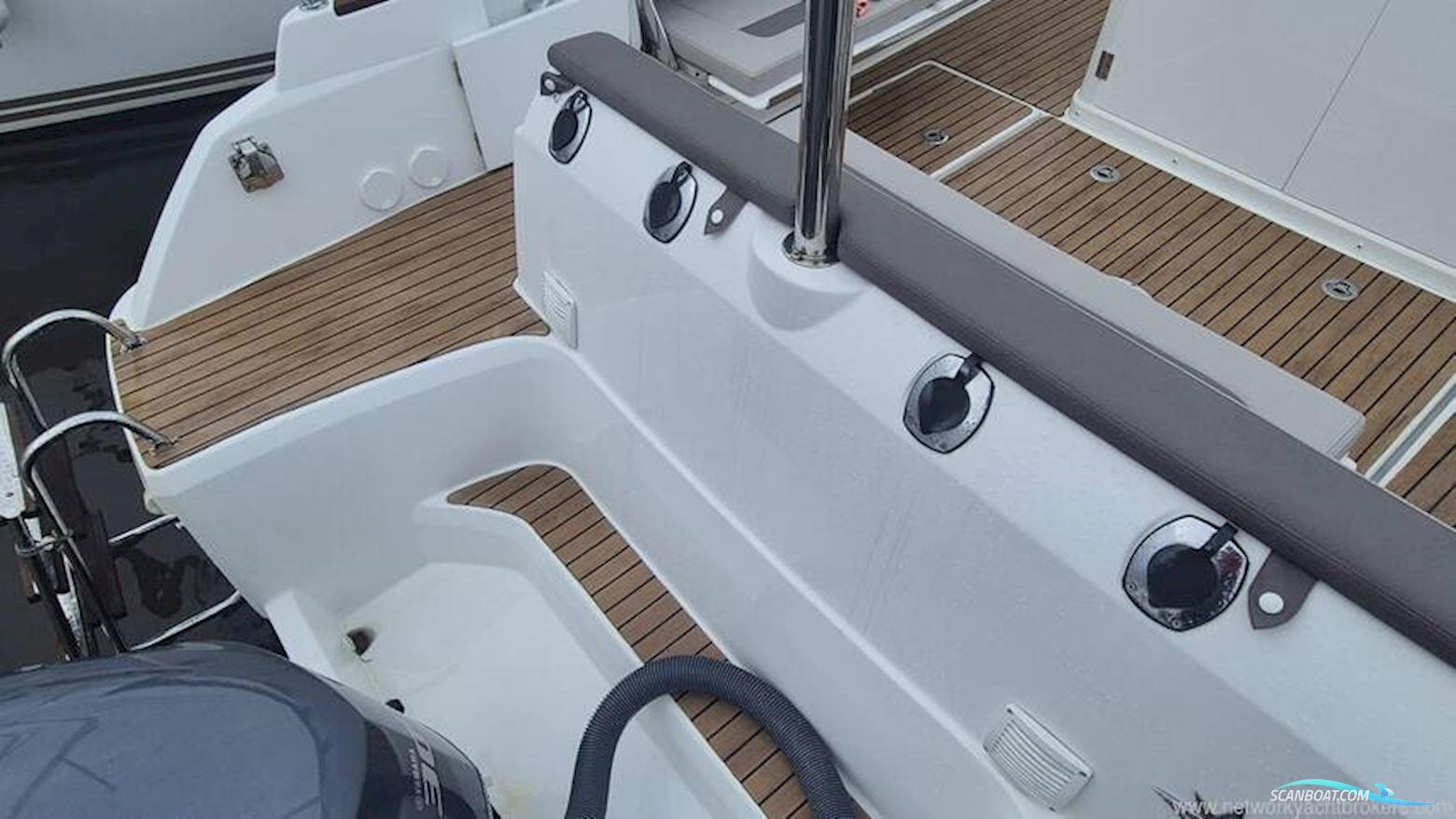 Jeanneau Cap Camarat 8.5 CC