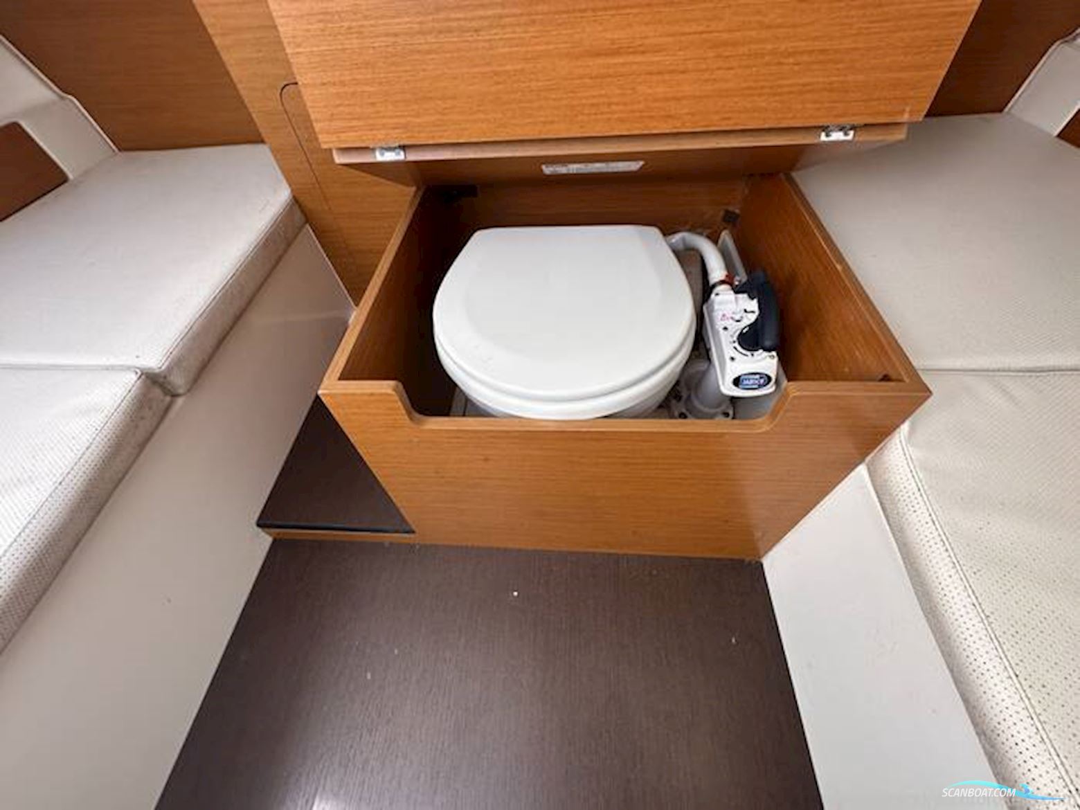 Jeanneau Cap Camarat 8.5 CC