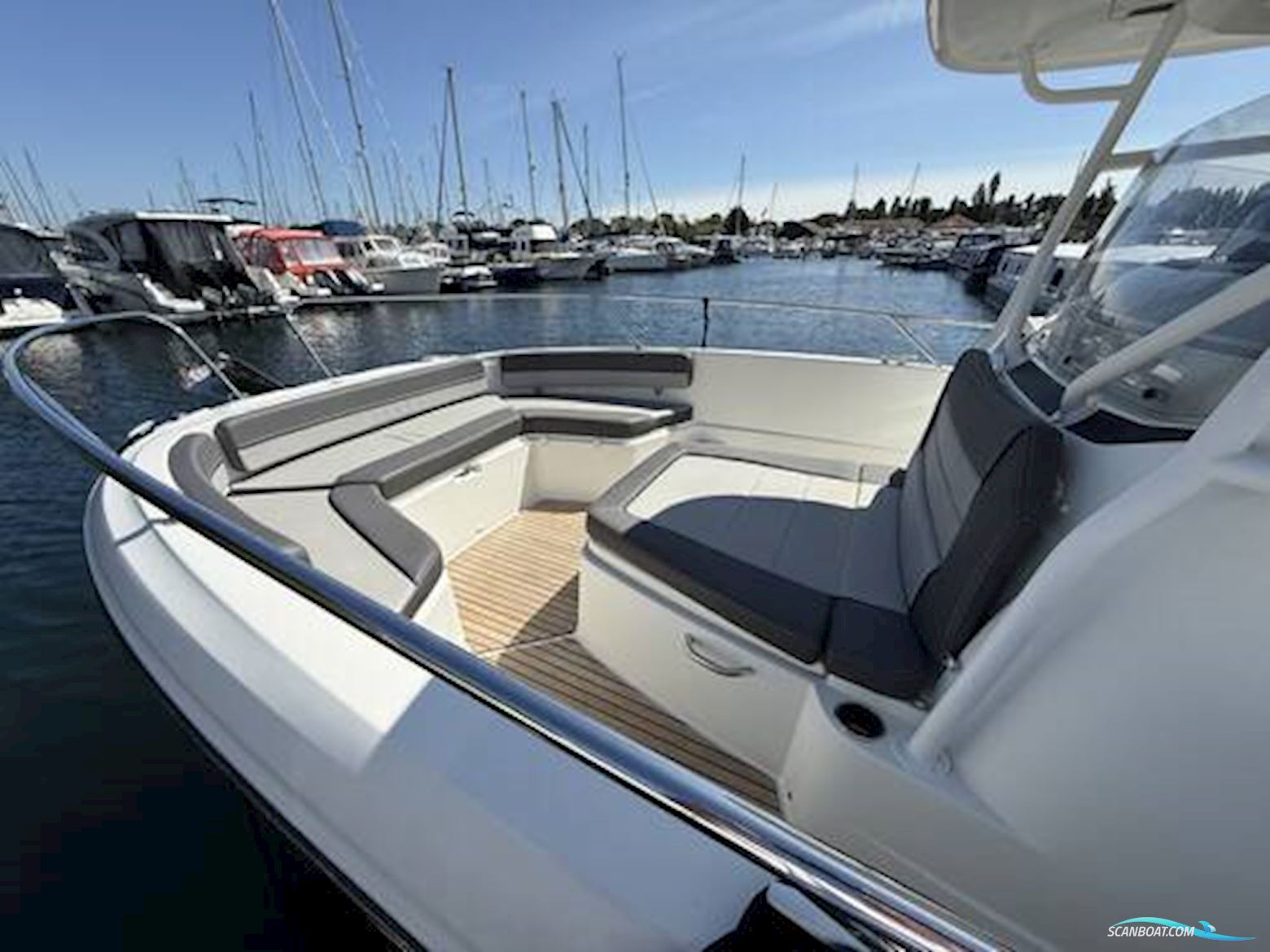 Jeanneau Cap Camarat 9.0 CC