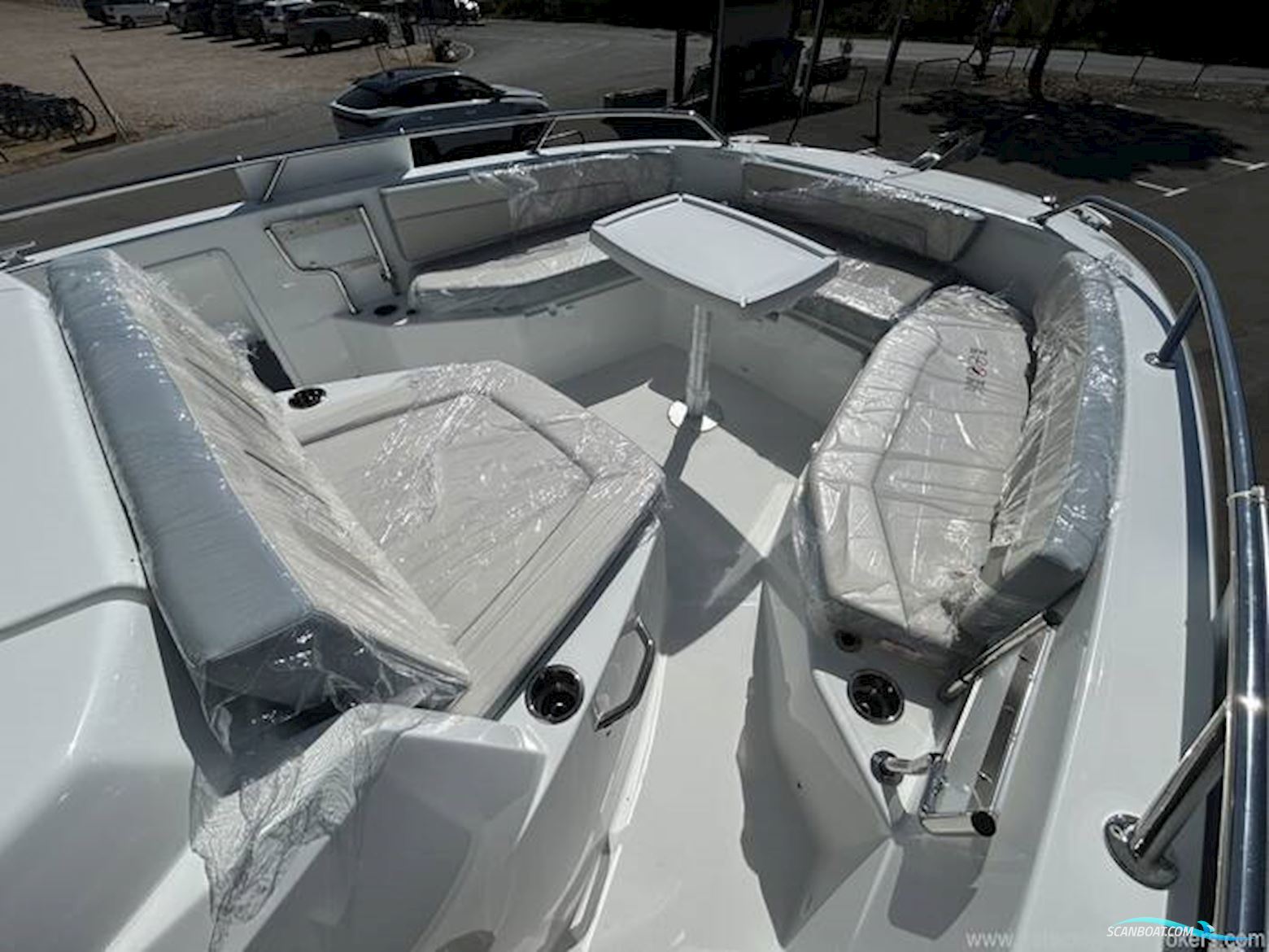 Jeanneau Cap Camarat 9.0 CC Series 2