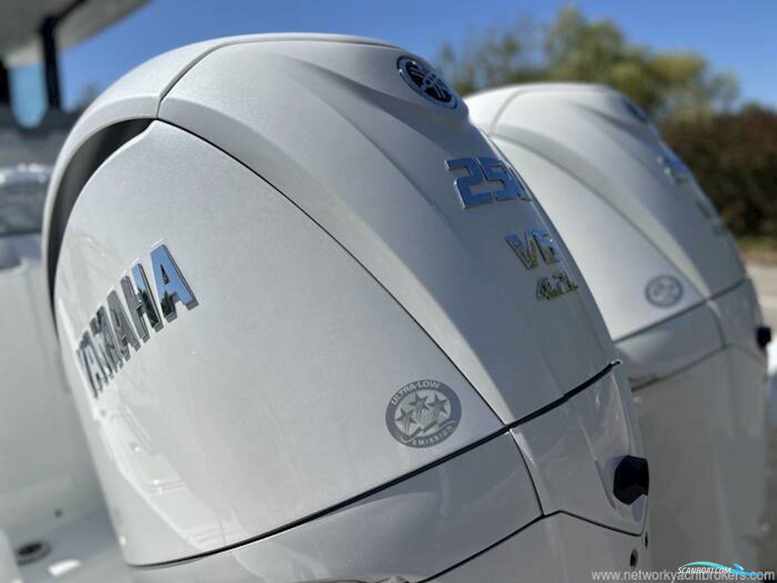 Jeanneau Cap Camarat 9.0 CC Series 2