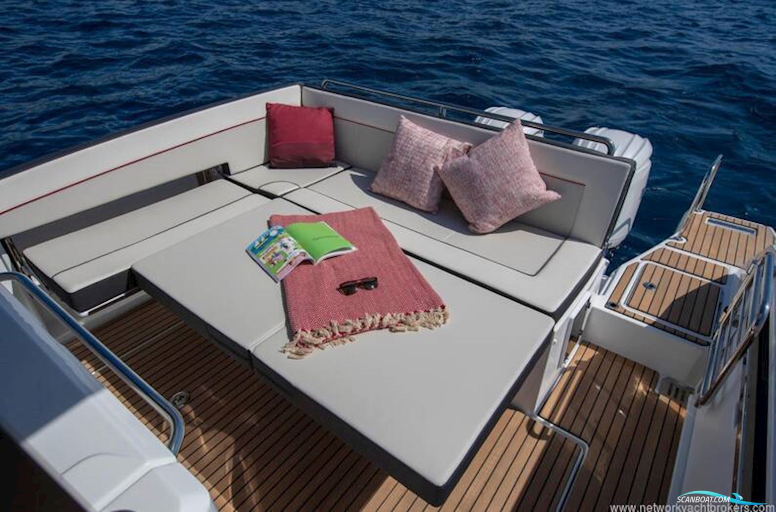 Jeanneau Cap Camarat 9.0 WA S2