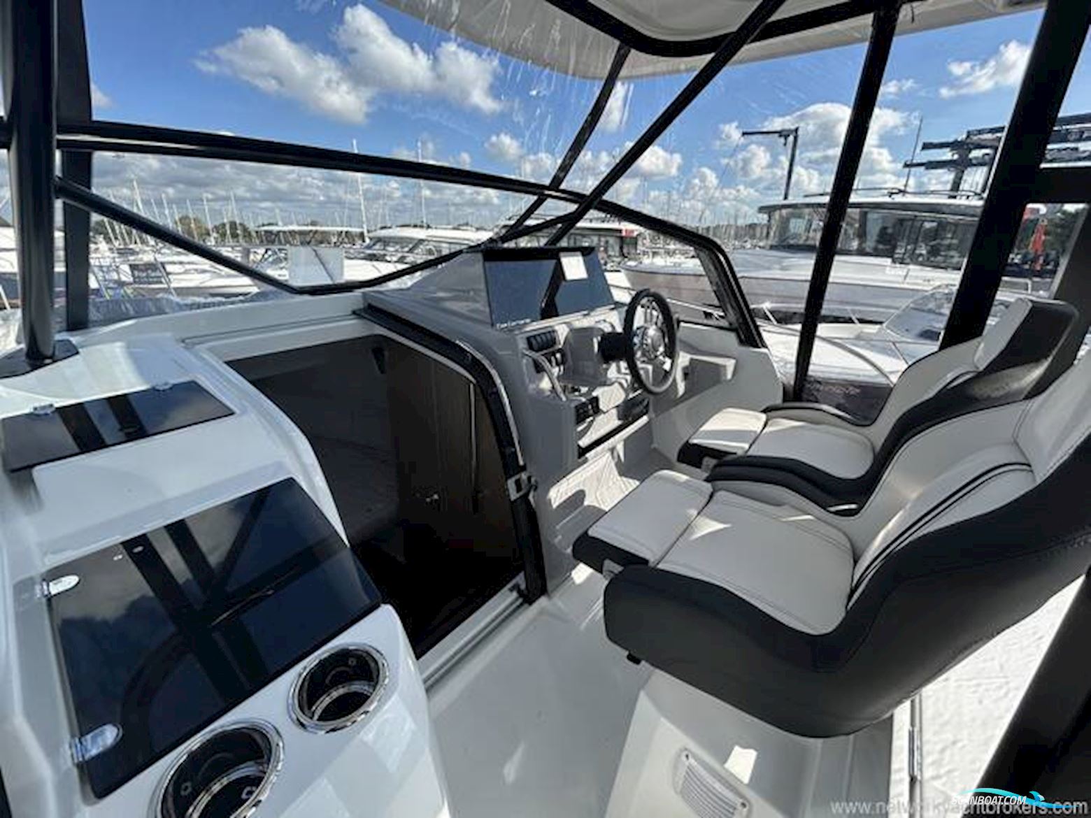 Jeanneau Cap Camarat 9.0 WA S2