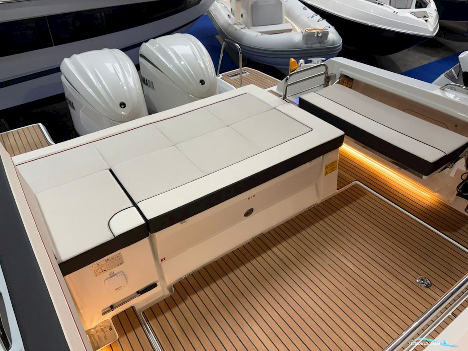 Jeanneau Cap Camarat 9.0 WA S2