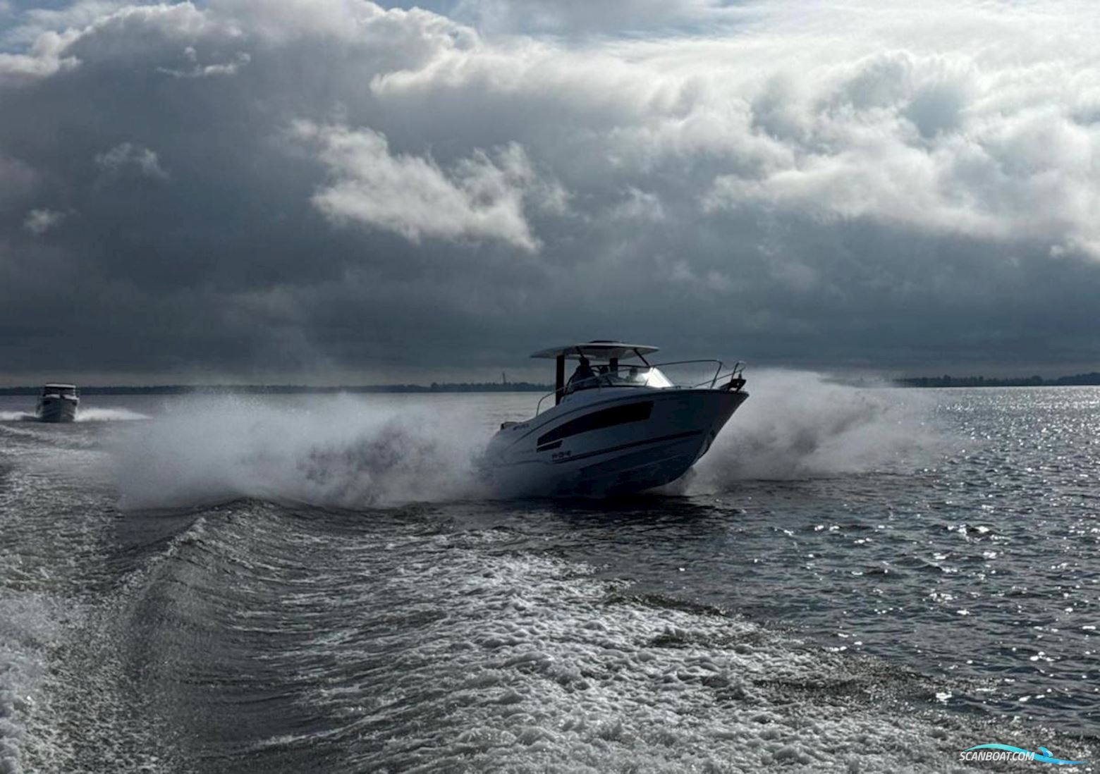 Jeanneau Cap Camarat 9.0 Walk Around S2